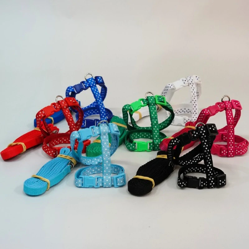 Postroj s puntíky a plochým vodítkem